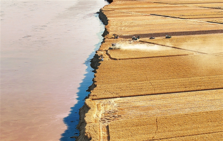 9e7a5dc15223b443d2b7a4563a99c692_p30_s.jpg